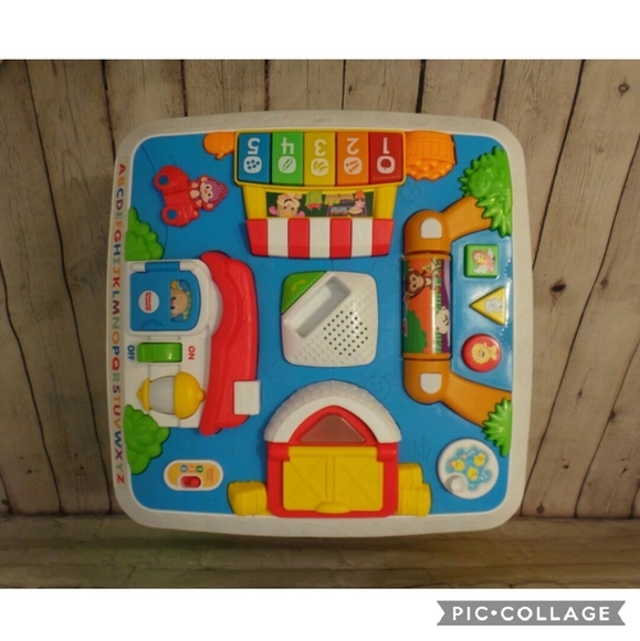 Fisher-Price Laugh & Learn Around the Town - Picture 3 of 3